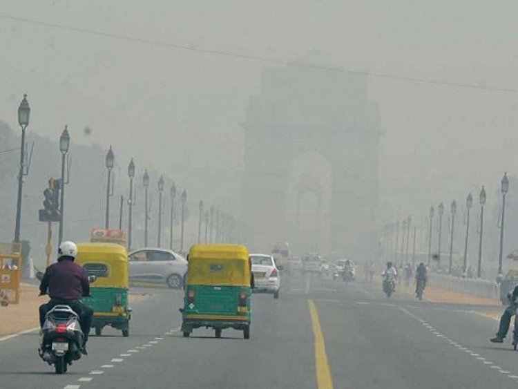 दिल्ली की वायु गुणवत्ता 'बहुत खराब' श्रेणी में, न्यूनतम तापमान 12.6 डिग्री सेल्सियस