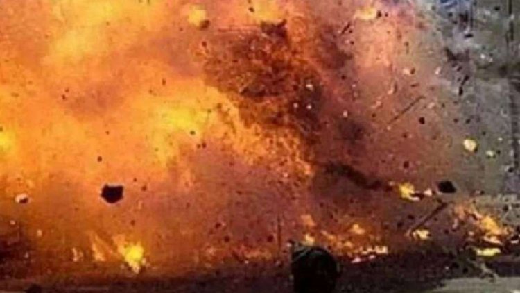 अफगानिस्तान: सुरंग में तेल टैंकर में विस्फोट, कम से कम 19 की मौत