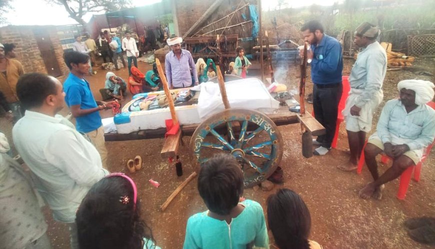 शहीद खुमान सिंह भिलाला के गृह ग्राम सुआटोर में गृह शुद्धि एवं पंगती का आयोजन