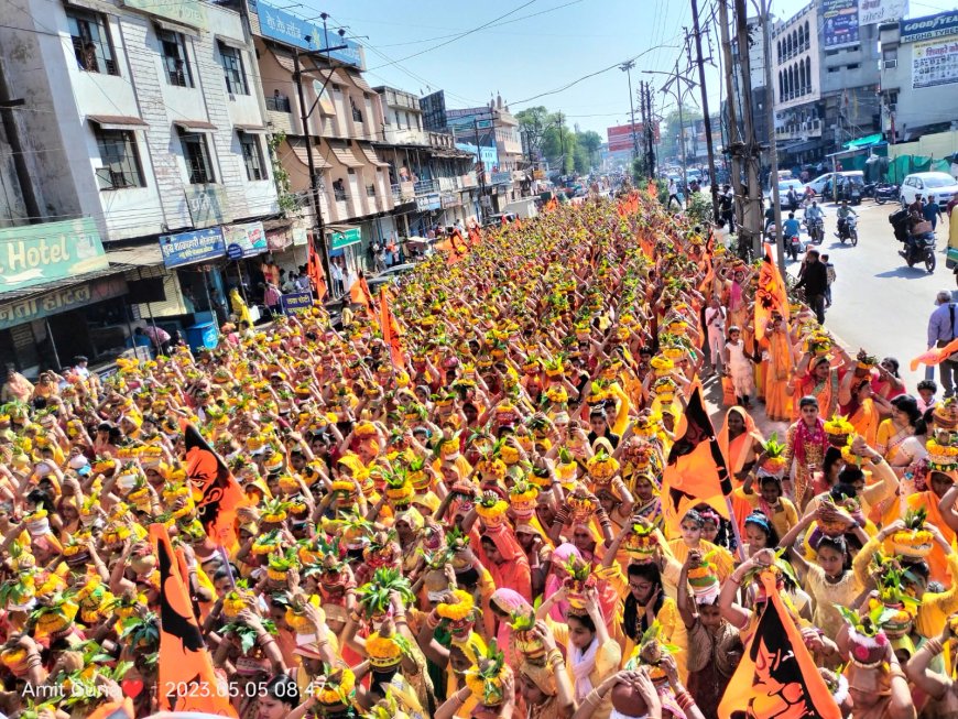 गुना में शुरू हुई बागेश्वर धाम वाले बाबा की श्रीरामकथा, विशाल कलश यात्रा निकली