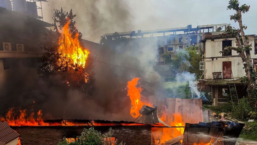 भीड़ ने मणिपुर के मंत्री का गोदाम फूंका, घर जलाने की भी कोशिश की