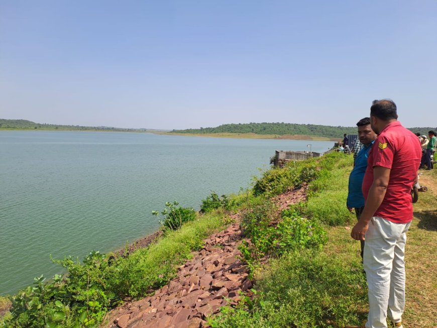 रामनगर के तालाब में एक पुरुष को मगरमच्छ ले गया,लोगों का लगा हुजूम, आदमी का अभी तक पता नहीं