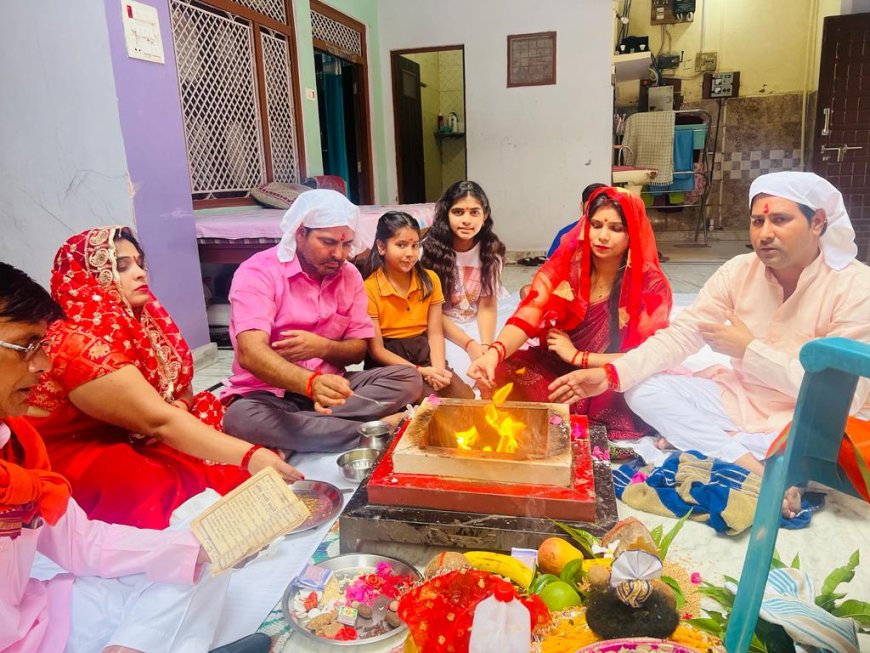 राज आयुर्वैदिक फार्मेसी नगला सरदार कचौरा में नवरात्रि के अवसर पर हुआ धार्मिक अनुष्ठान का आयोजन