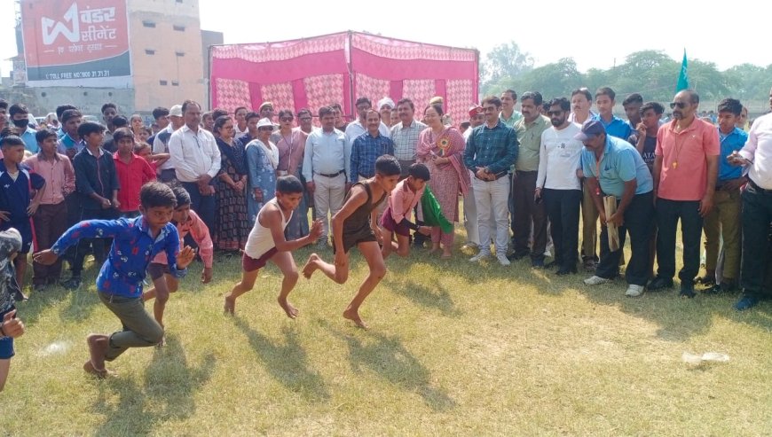 के एल जैन इंटर कालेज में हुई खेलकूद प्रतियोगितायें बच्चों ने दिखाया दमखम किया प्रतिभा का प्रदर्शन