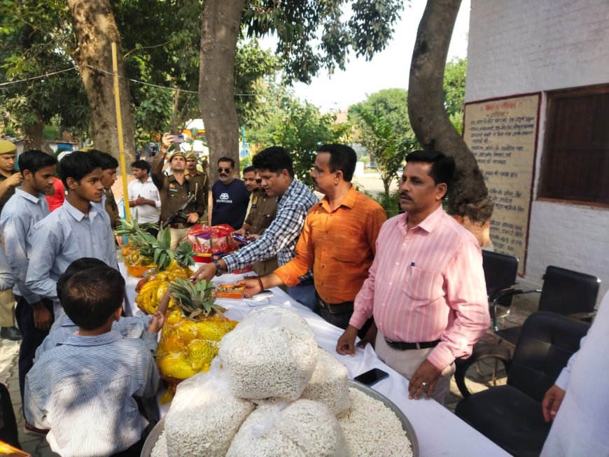 आदर्श दिव्यांग कल्याण संस्थान ने बाल सुधार गृह में बच्चों के साथ मनाई दिपावली