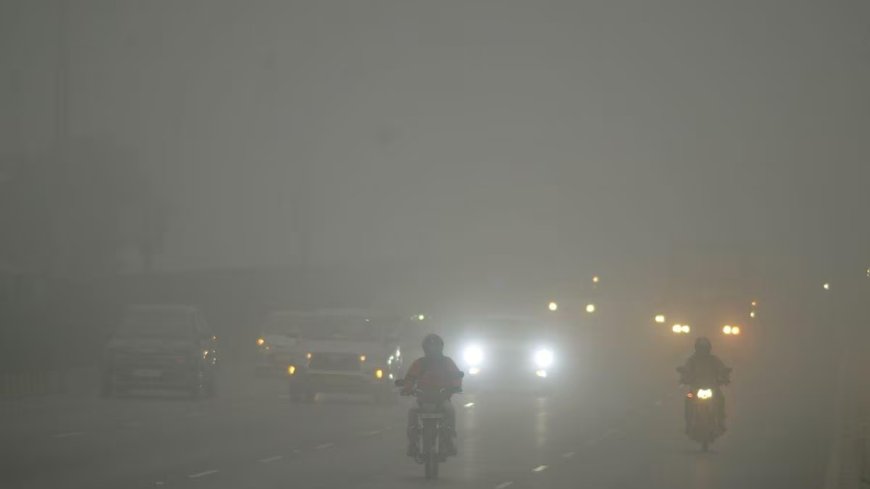 घने कोहरे की चादर में गुम हुआ दिल्ली-NCR