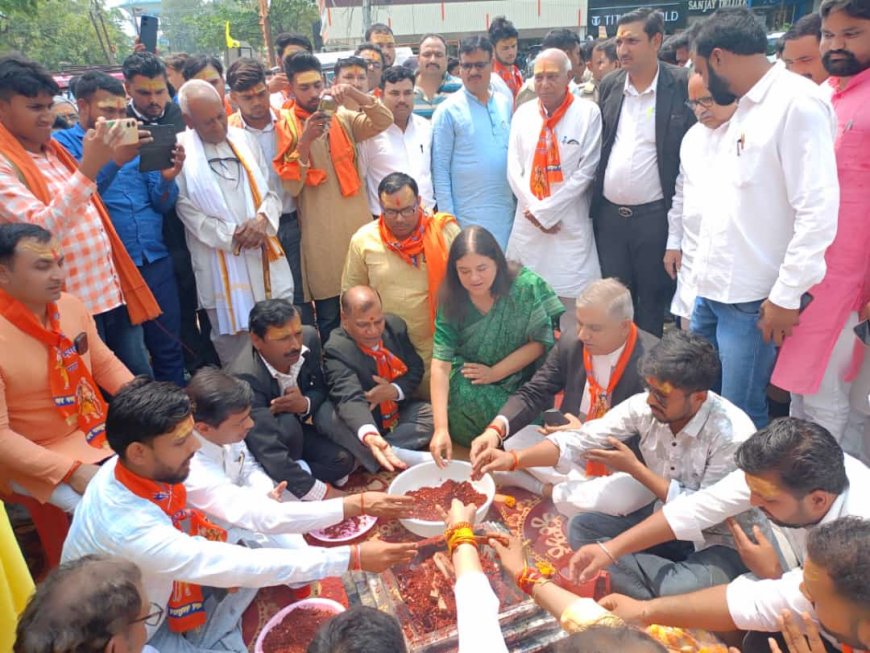 सुलतानपुर- ज्ञान-शक्ति-तपोबल से न्याय की स्थापना की भगवान परशुराम ने - मेनका गांधी