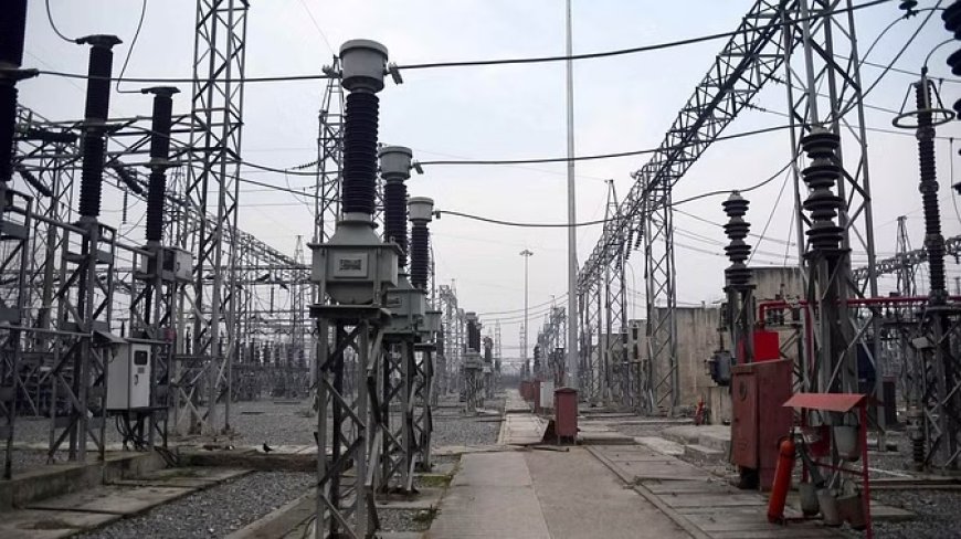 पाकिस्तान: बिजली कटौती से परेशान लोगों ने ग्रिड स्टेशन में बोला धावा, खुद बहाल की बिजली