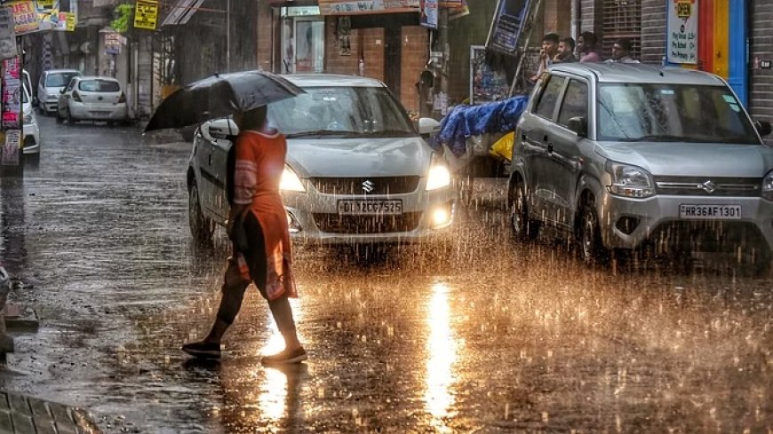 राहत और आफत के बीच दो जुलाई तक बारिश का ऑरेंज अलर्ट, दिल्ली में गिरेगा पारा