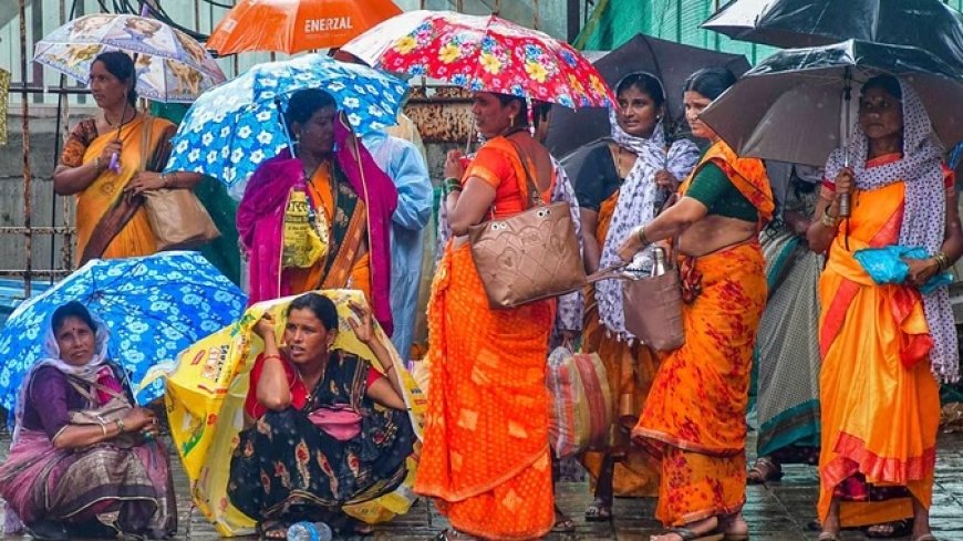 बारिश ने थामी मुंबई की रफ्तार, भारी बारिश जारी, हवाई सेवाएं हुईं बाधित