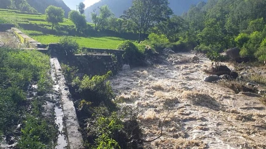 कुपवाड़ा और लेह में फटे बादल, कई मकानों को नुकसान