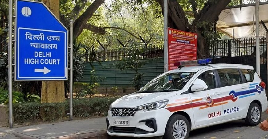 हाईकोर्ट की दिल्ली पुलिस को फटकार, कहा- महत्वपूर्ण समय नष्ट किया