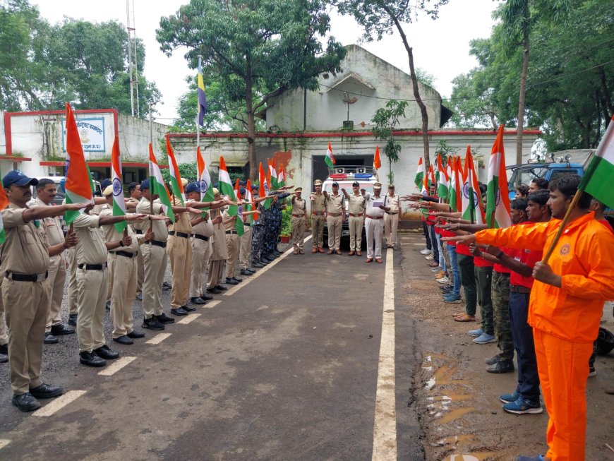 होमगार्ड/एसडीआरएफ जवानों द्वारा निकाली गई बाईक तिरंगा यात्रा 