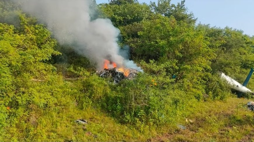 पुणे में हेलीकॉप्टर दुर्घटना का शिकार, तीन लोगों की मौत की आशंका