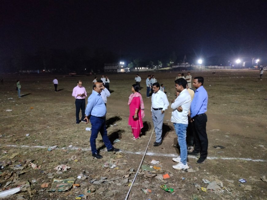 कलेक्टर द्वारा देर शाम कृषि उपज मंडी खरीदी स्‍थल दशहरा मैदान पहुंचकर व्यवस्थाओं में कराया सुधार..