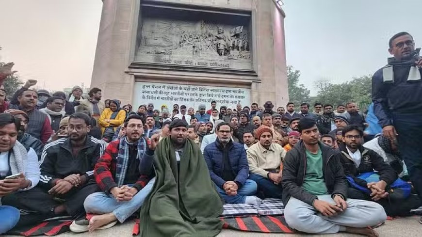 प्रशांत किशोर ने शुरू किया आमरण अनशन, बीपीएससी परीक्षा रद्द करने की मांग पर अड़े