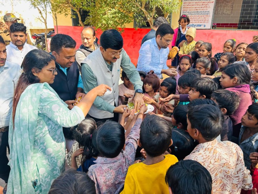 कलेक्‍टर द्वारा ग्राम पंचायत खेरीखाता में पीएम जनमन योजना की जानकारी प्राप्‍त कर दिये आवश्‍यक दिशा निर्देश