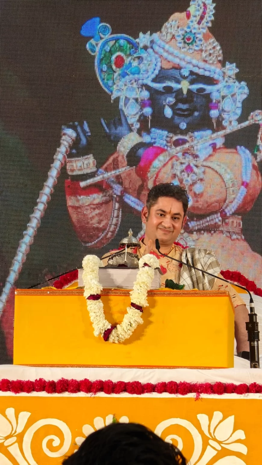 भगवान श्रीकृष्ण के द्वारा प्रदत्त योग को प्रत्येक मनुष्य को अपने जीवन में आत्मसात करने की आवश्यकता है : पुंडरीक गोस्वामी